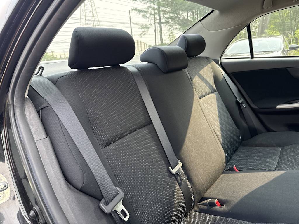 Thumbnail: 2010 Toyota Corolla - 21