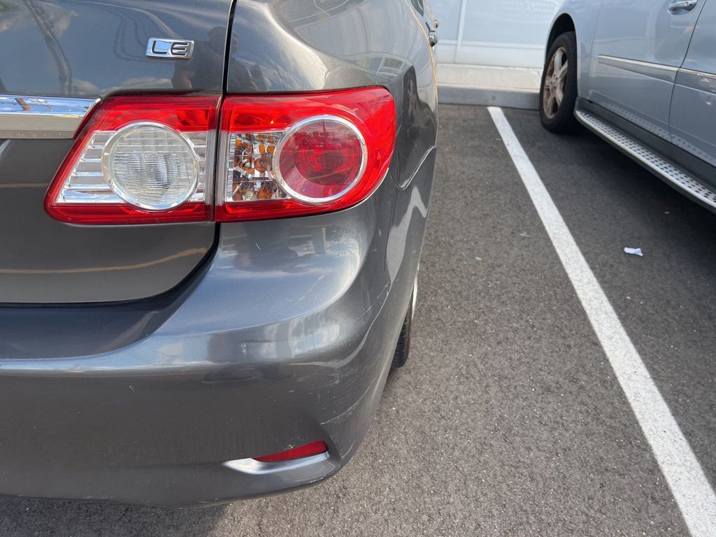 Thumbnail: 2013 Toyota Corolla - 16