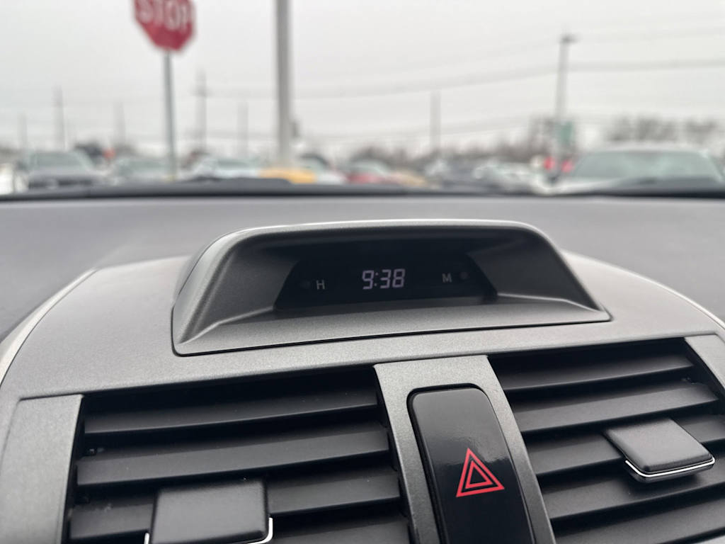 Thumbnail: 2013 Toyota Corolla - 21