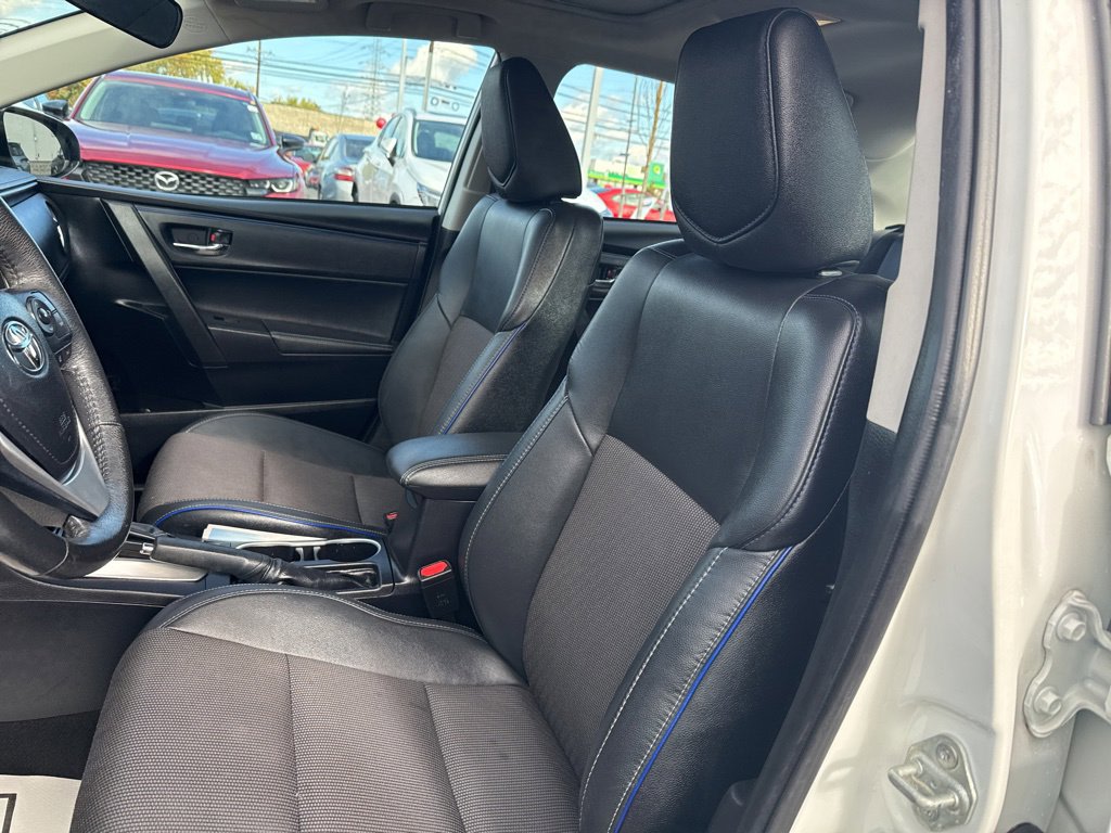 Thumbnail: 2018 Toyota Corolla - 10