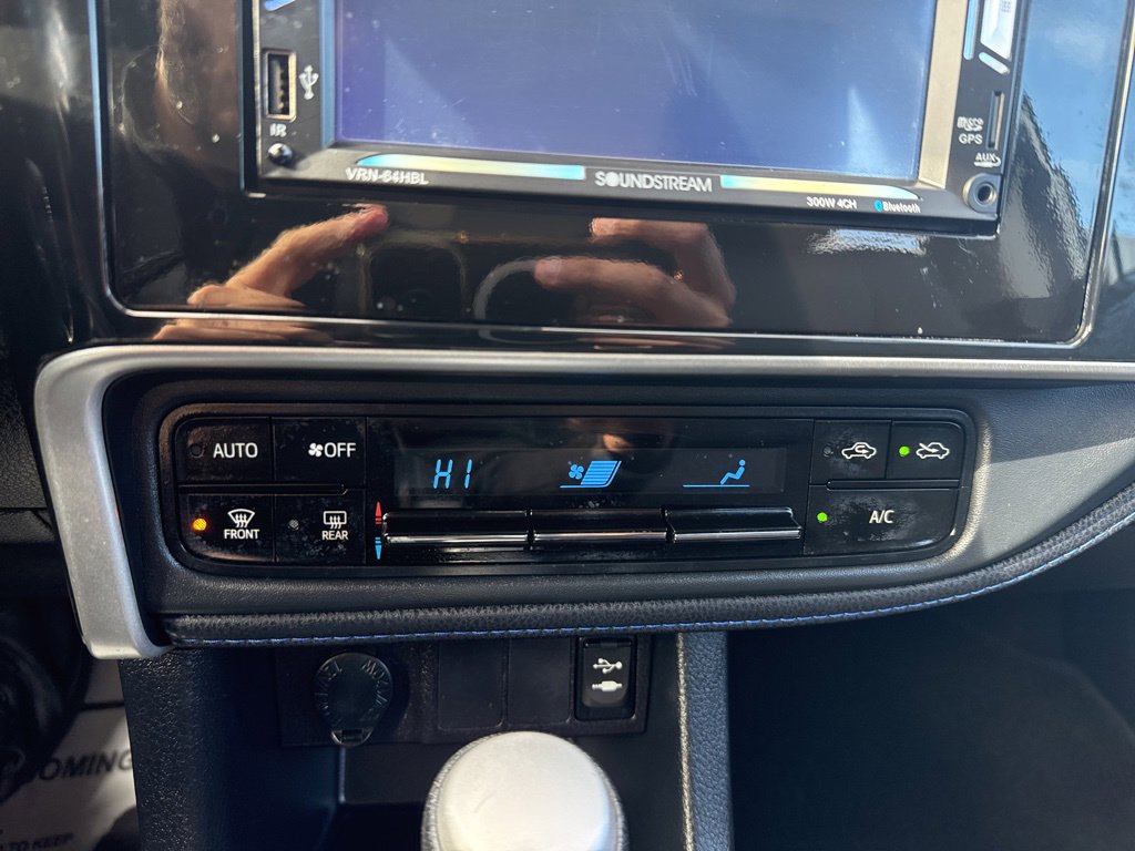 Thumbnail: 2018 Toyota Corolla - 23