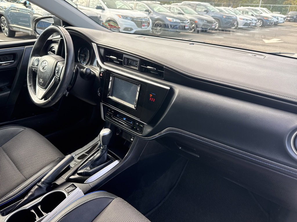 Thumbnail: 2018 Toyota Corolla - 8