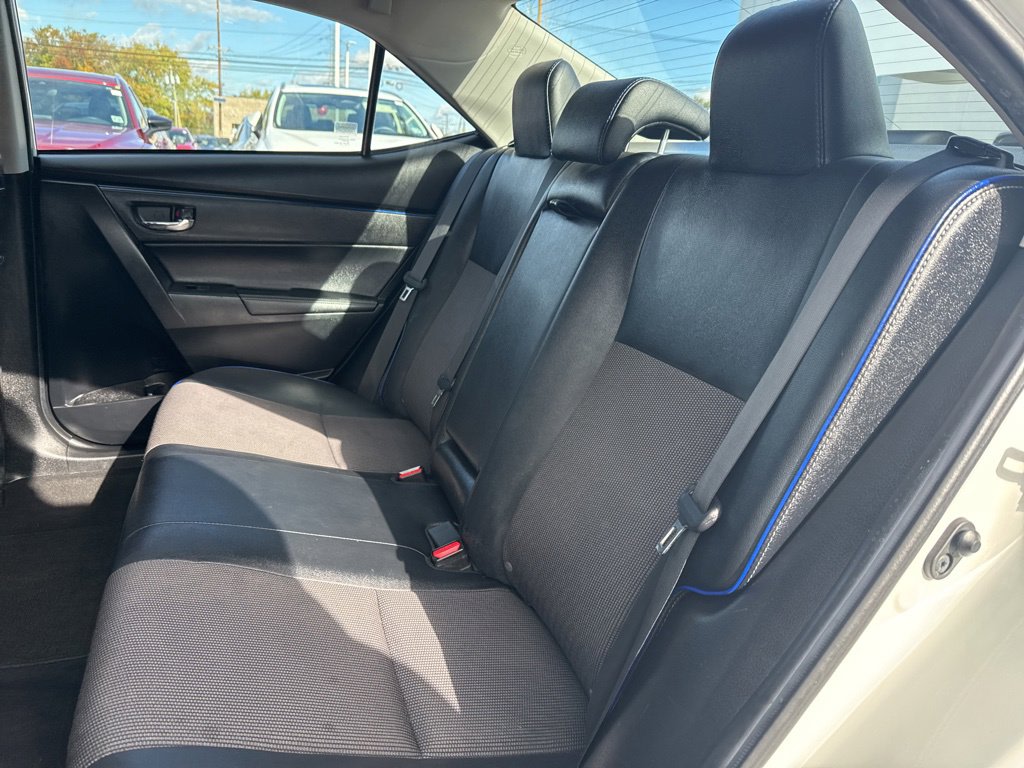 Thumbnail: 2018 Toyota Corolla - 19