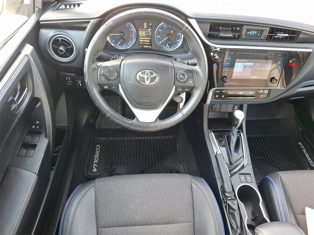 2018 Toyota Corolla SE 2