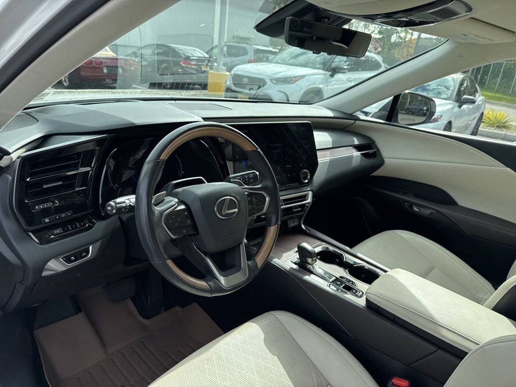 Thumbnail: 2024 Lexus RX - 2