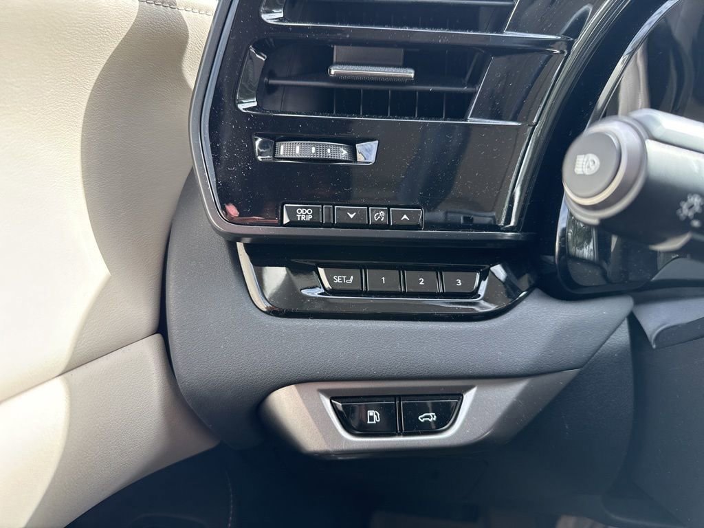 Thumbnail: 2024 Lexus RX - 22