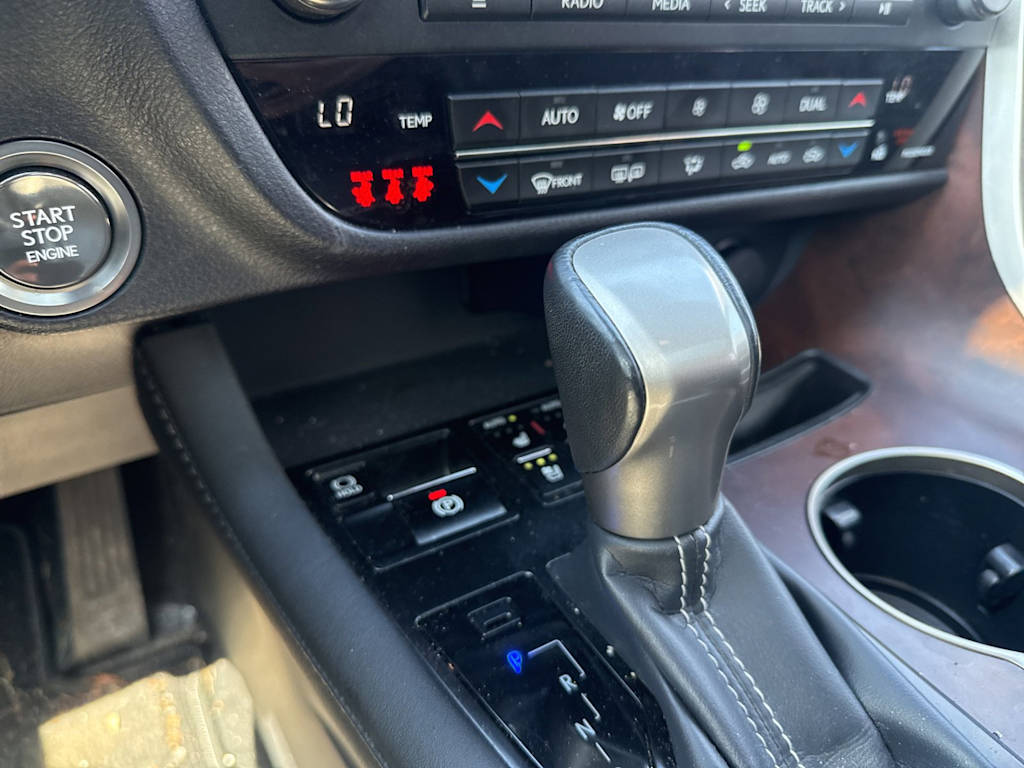 Thumbnail: 2020 Lexus RX - 15