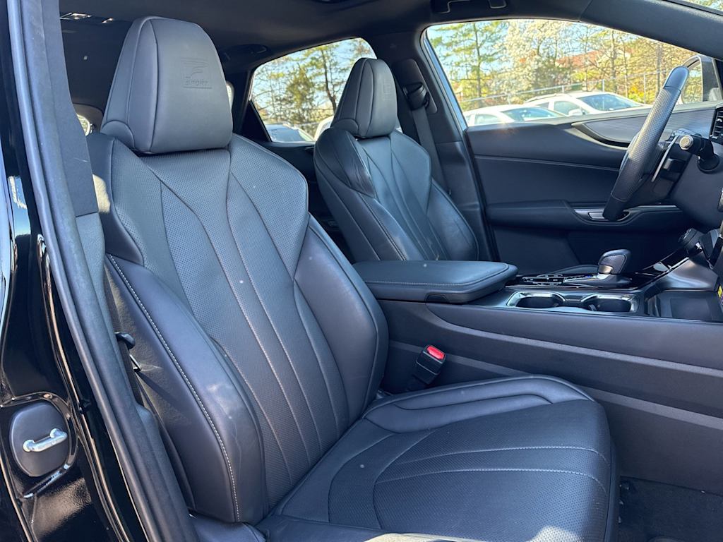 Thumbnail: 2024 Lexus ES - 10