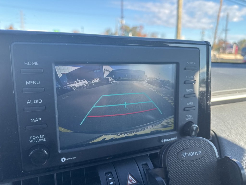 Thumbnail: 2020 Toyota RAV4 - 4