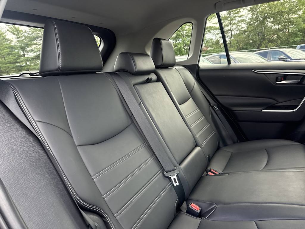 Thumbnail: 2021 Toyota RAV4 - 20