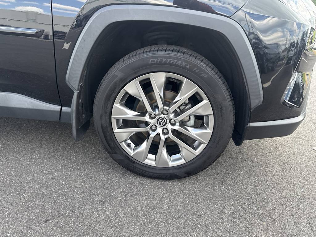 Thumbnail: 2021 Toyota RAV4 - 7