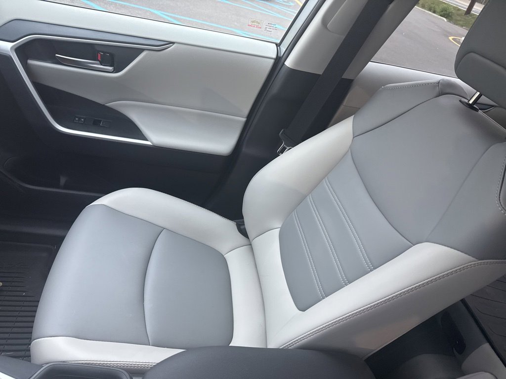 Thumbnail: 2025 Toyota RAV4 - 6