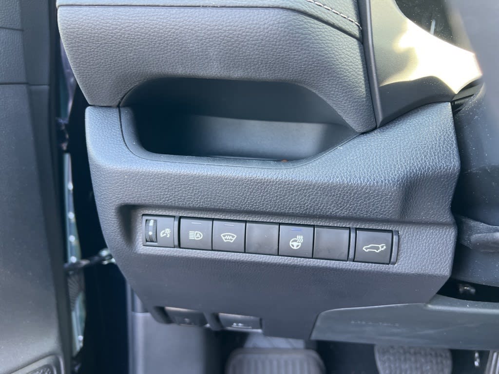 2023 Toyota RAV4 XLE Premium 14