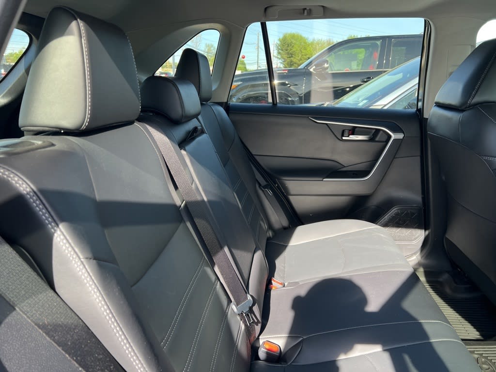 2023 Toyota RAV4 XLE Premium 13