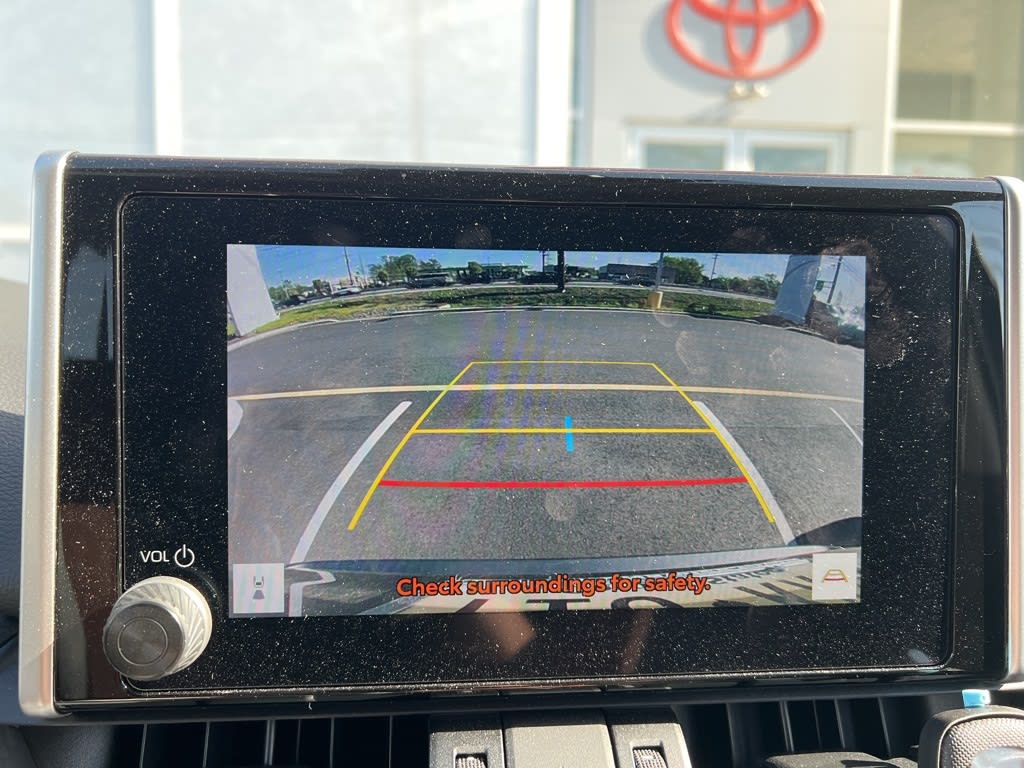 2023 Toyota RAV4 XLE Premium 10