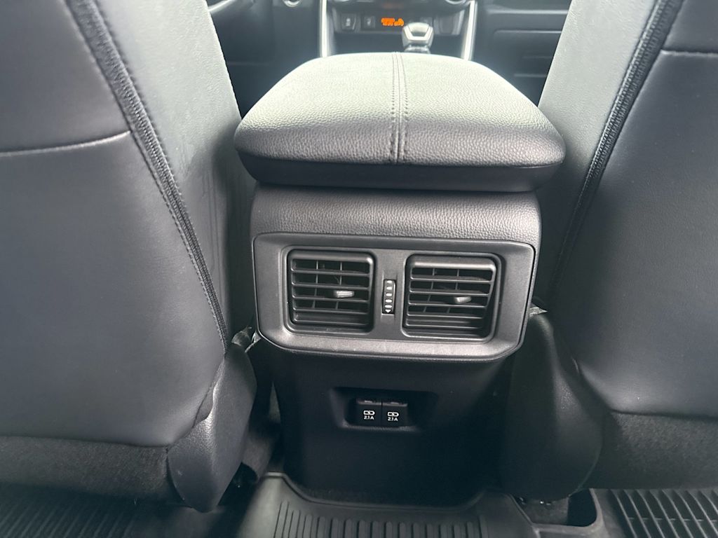 Thumbnail: 2019 Toyota RAV4 - 23