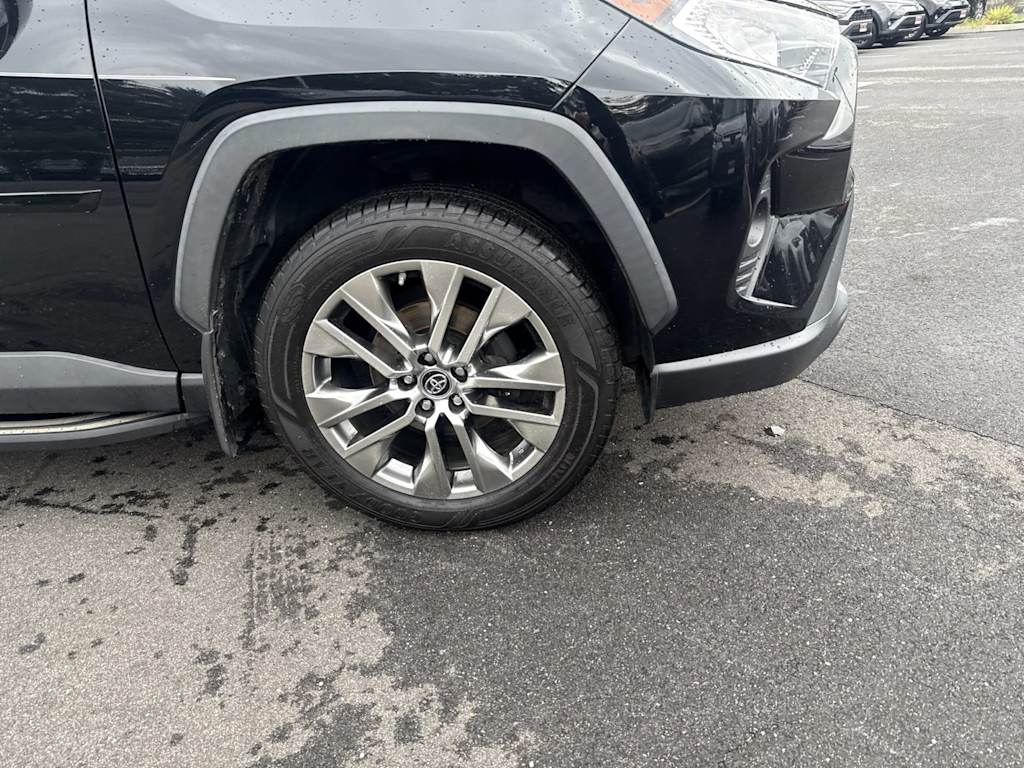 Thumbnail: 2019 Toyota RAV4 - 7