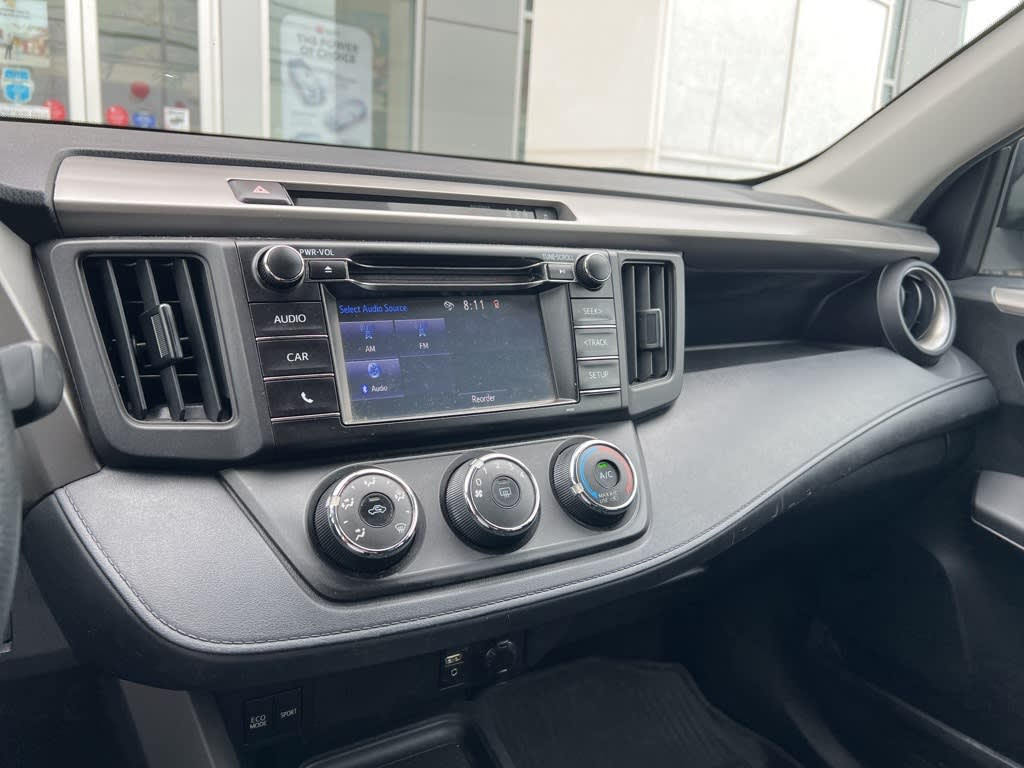 2017 Toyota RAV4 LE 16