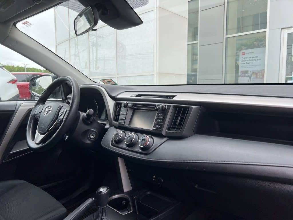 2017 Toyota RAV4 LE 5