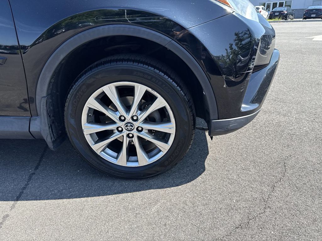 Thumbnail: 2018 Toyota RAV4 - 7