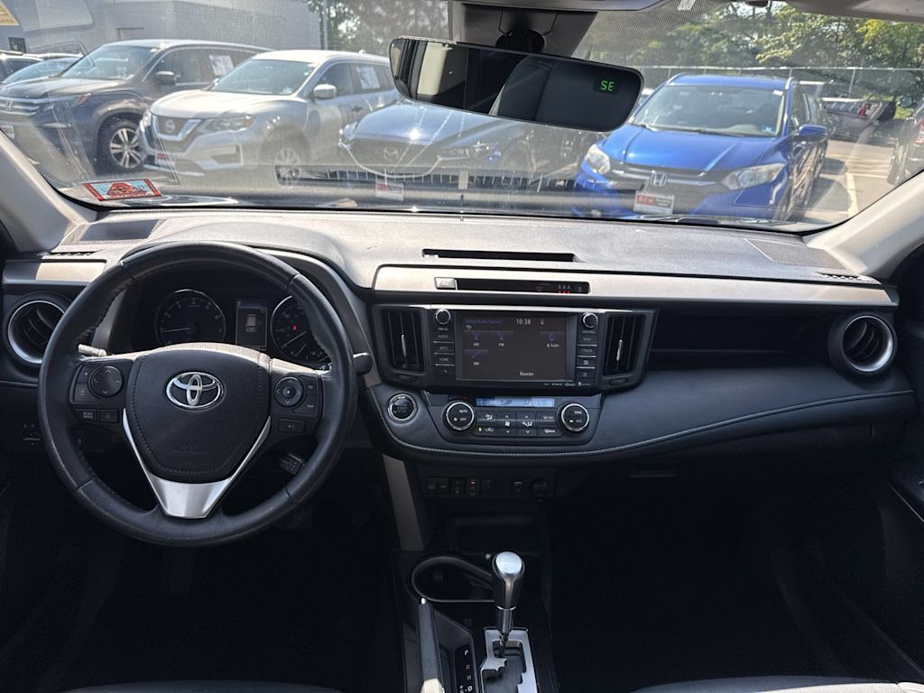 Thumbnail: 2018 Toyota RAV4 - 13