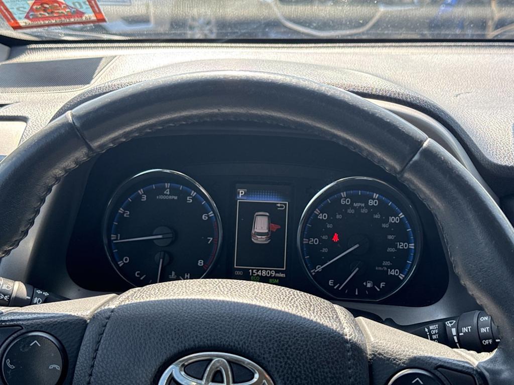 Thumbnail: 2018 Toyota RAV4 - 16