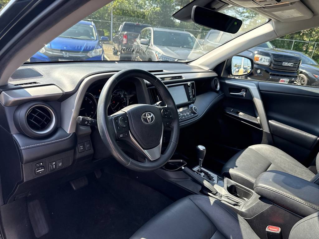 Thumbnail: 2018 Toyota RAV4 - 2