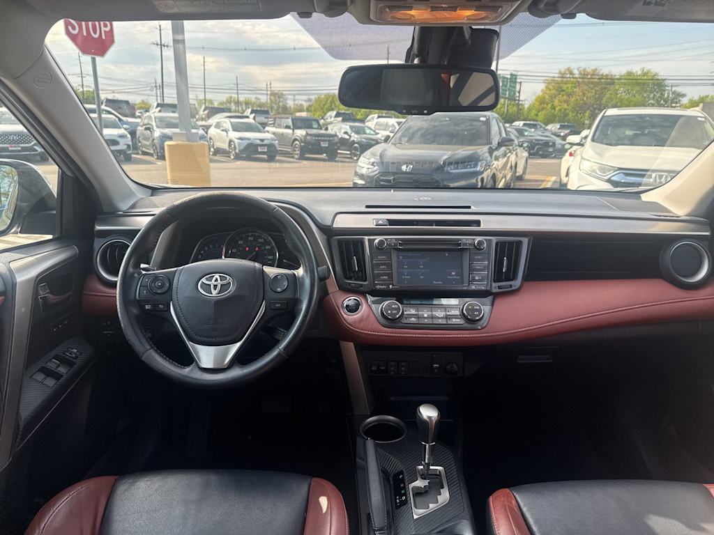 Thumbnail: 2015 Toyota RAV4 - 13