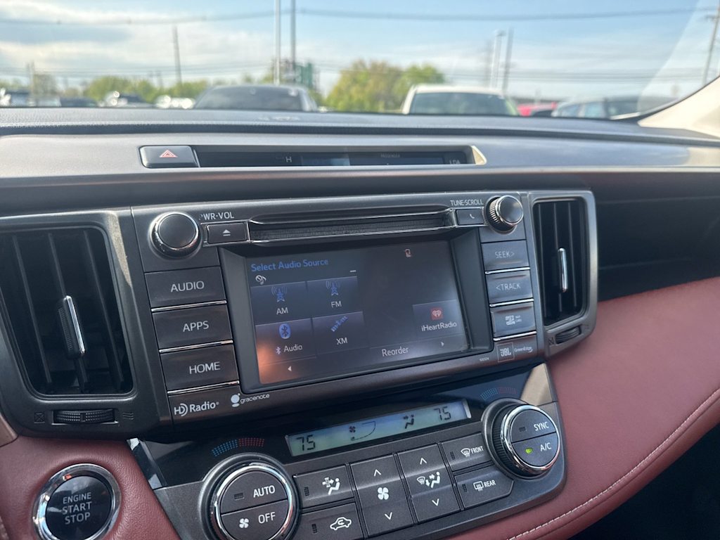 Thumbnail: 2015 Toyota RAV4 - 14