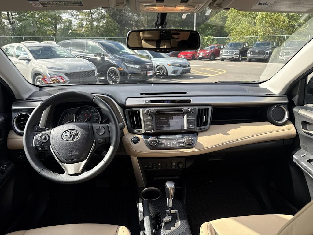 Thumbnail: 2015 Toyota RAV4 - 13