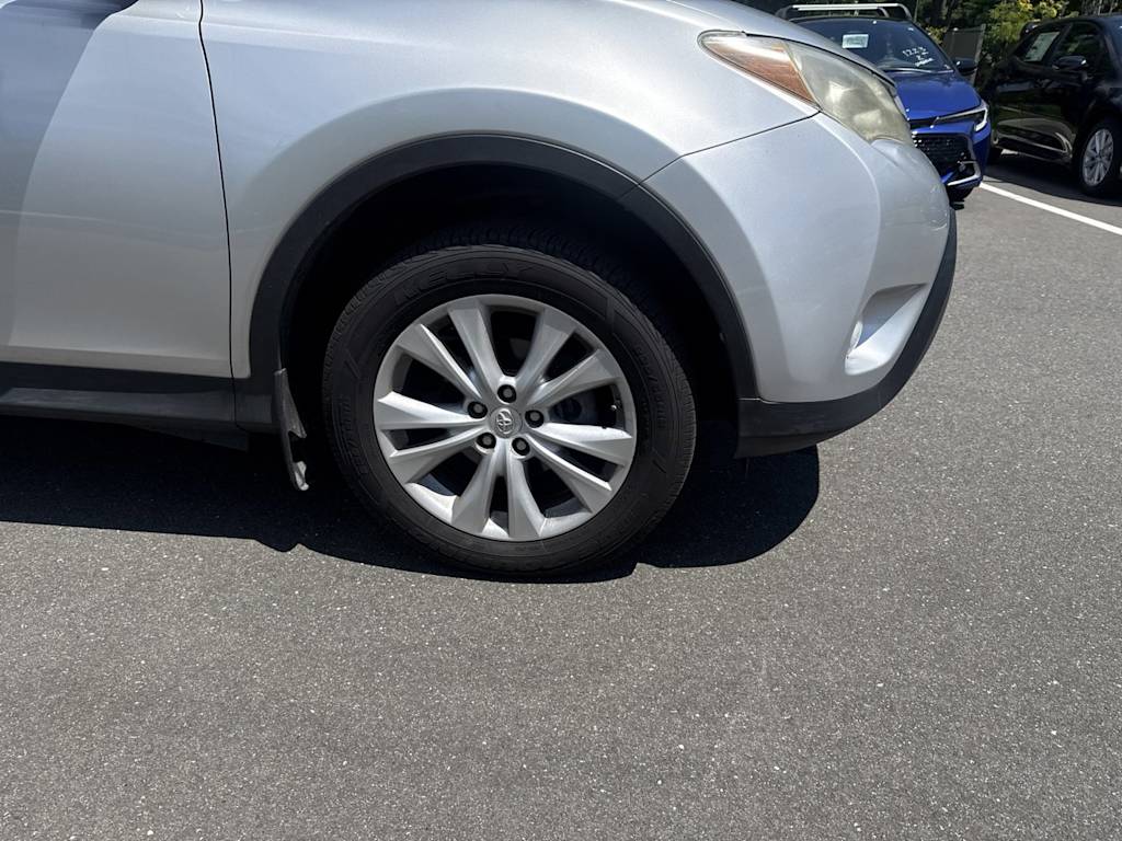Thumbnail: 2013 Toyota RAV4 - 7