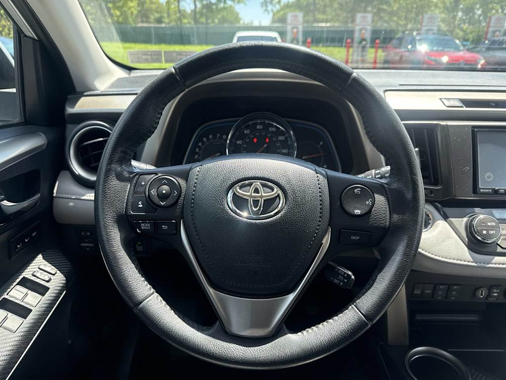 Thumbnail: 2013 Toyota RAV4 - 12