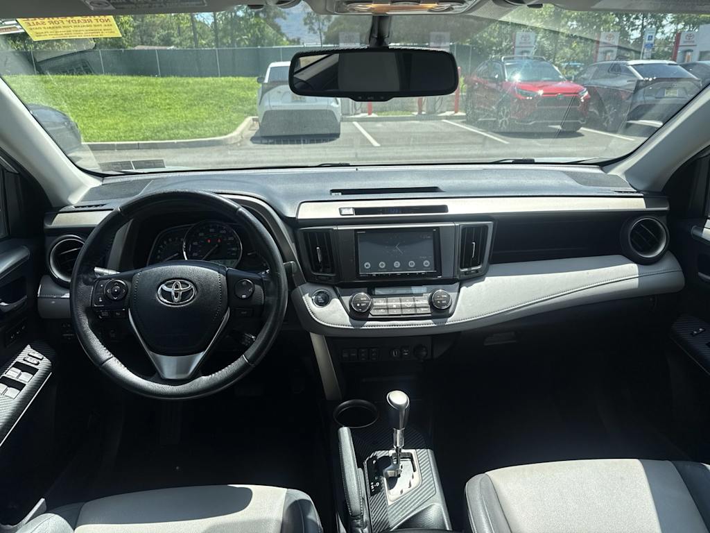 Thumbnail: 2013 Toyota RAV4 - 13