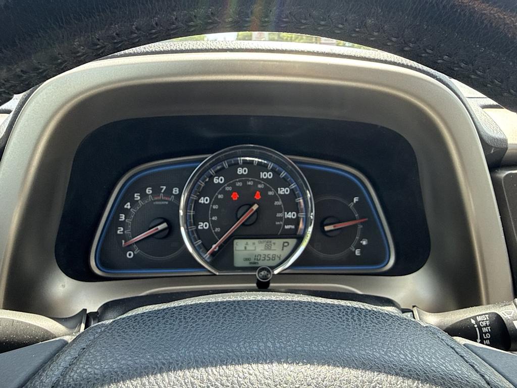 Thumbnail: 2013 Toyota RAV4 - 16