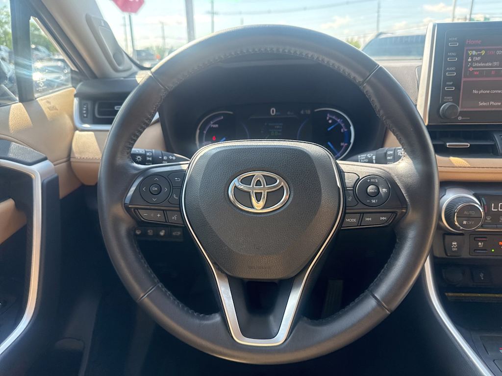 Thumbnail: 2020 Toyota RAV4 - 13