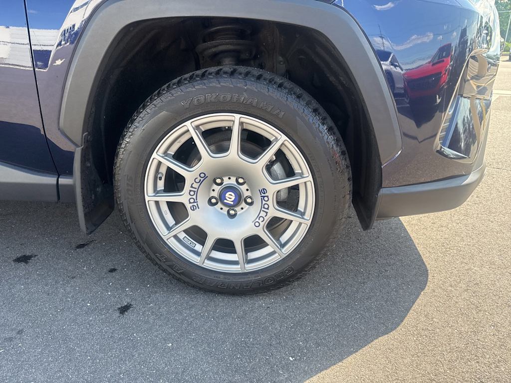 Thumbnail: 2020 Toyota RAV4 - 7