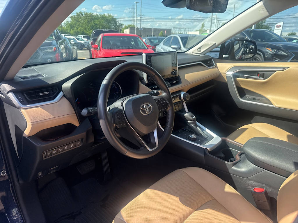 Thumbnail: 2020 Toyota RAV4 - 2