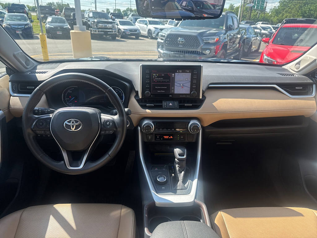 Thumbnail: 2020 Toyota RAV4 - 14