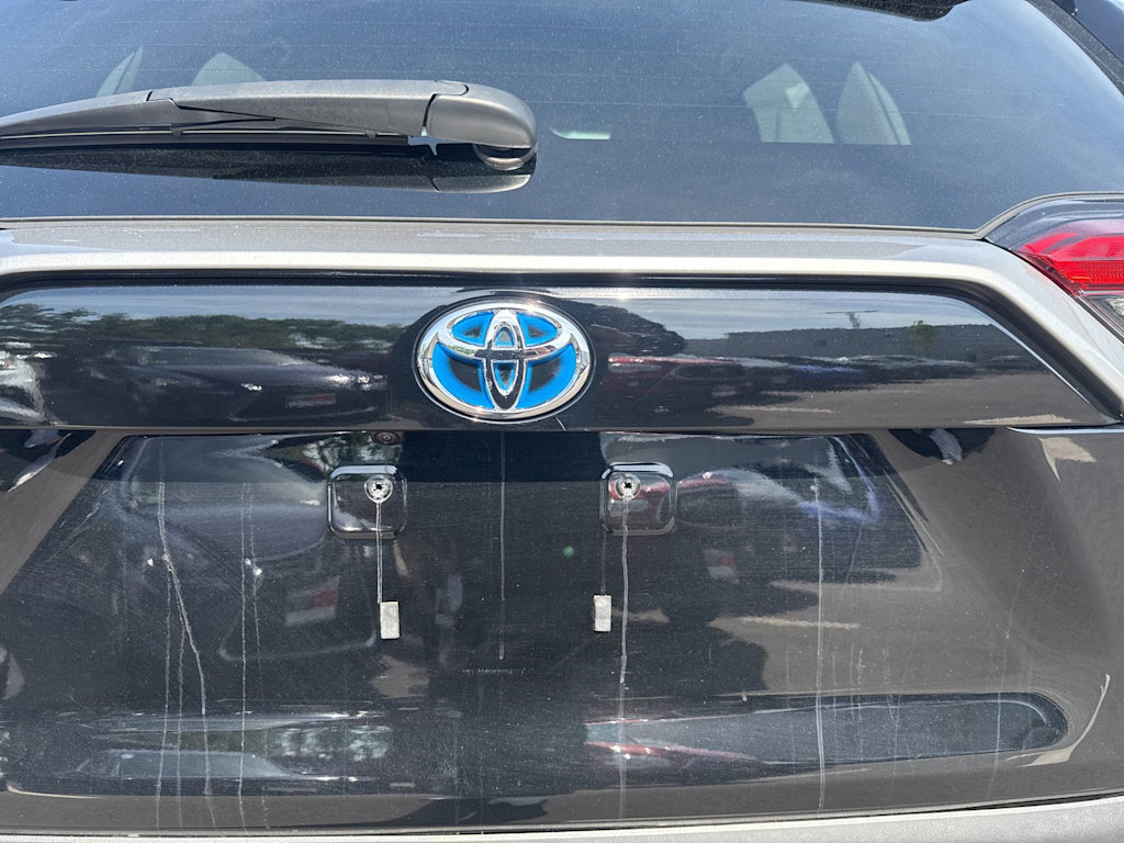 Thumbnail: 2020 Toyota RAV4 - 8