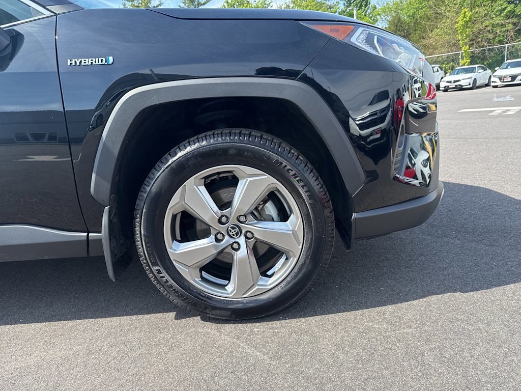 Thumbnail: 2020 Toyota RAV4 - 7