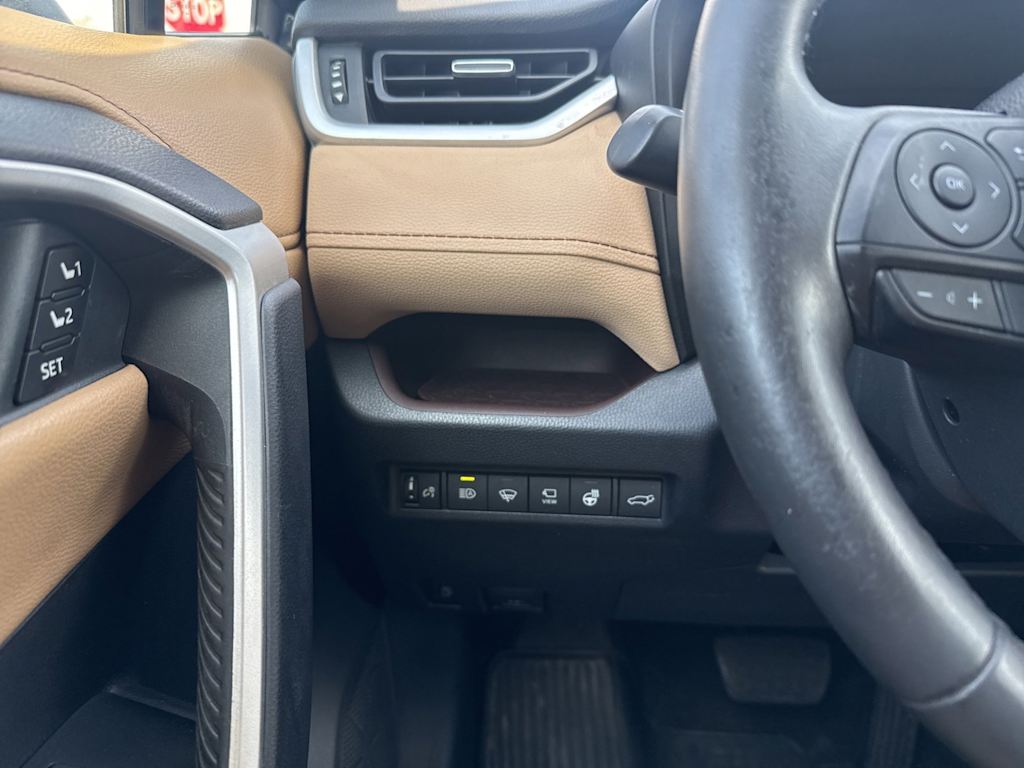 Thumbnail: 2020 Toyota RAV4 - 27
