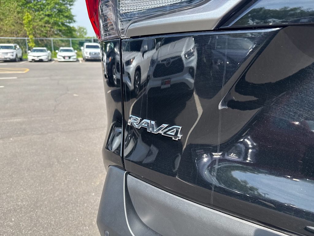 Thumbnail: 2020 Toyota RAV4 - 22
