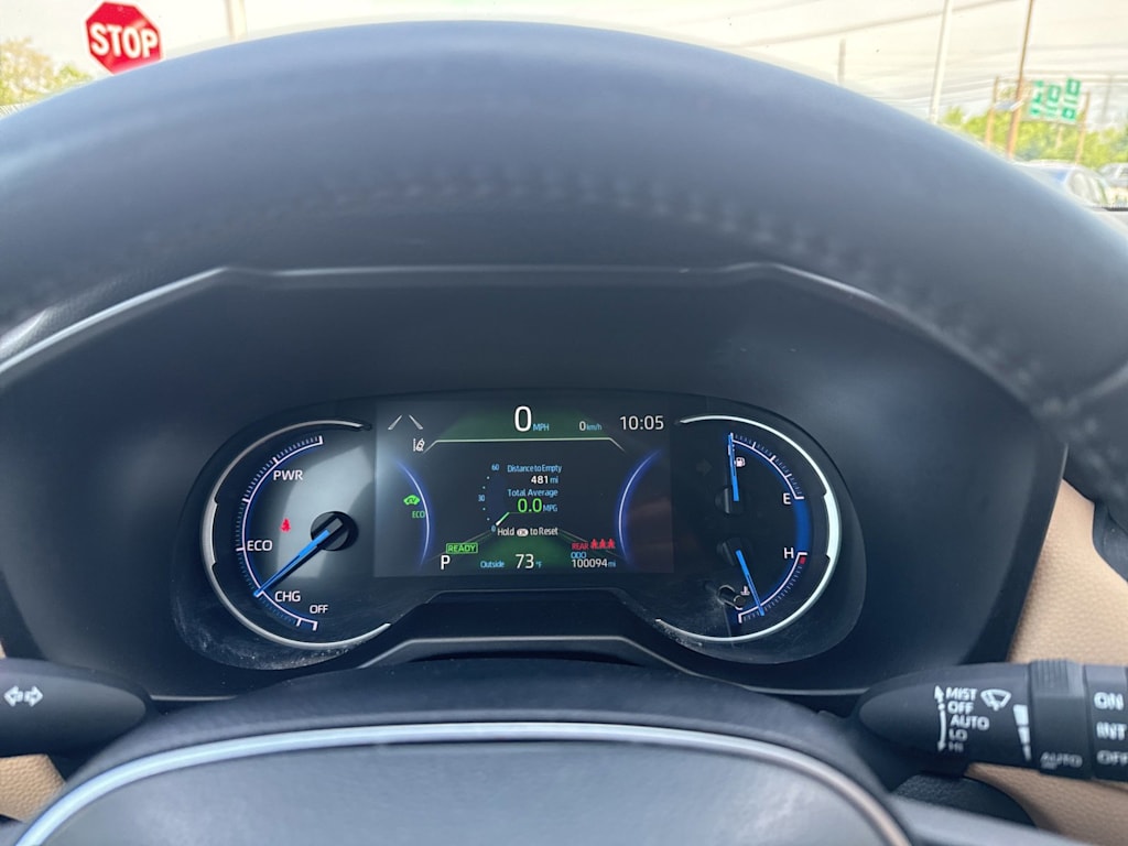 Thumbnail: 2020 Toyota RAV4 - 17