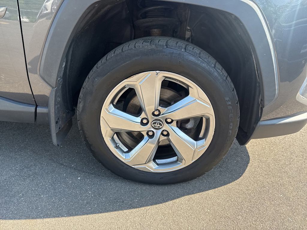 Thumbnail: 2019 Toyota RAV4 - 7
