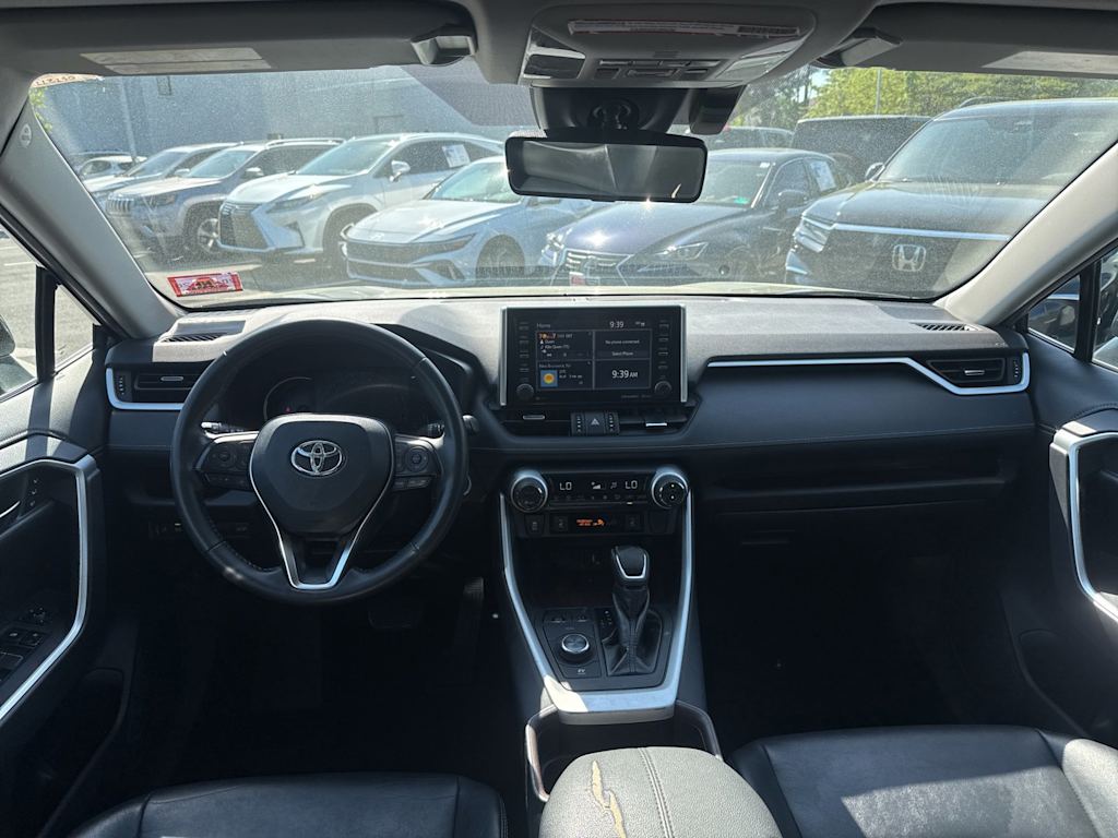 Thumbnail: 2019 Toyota RAV4 - 13