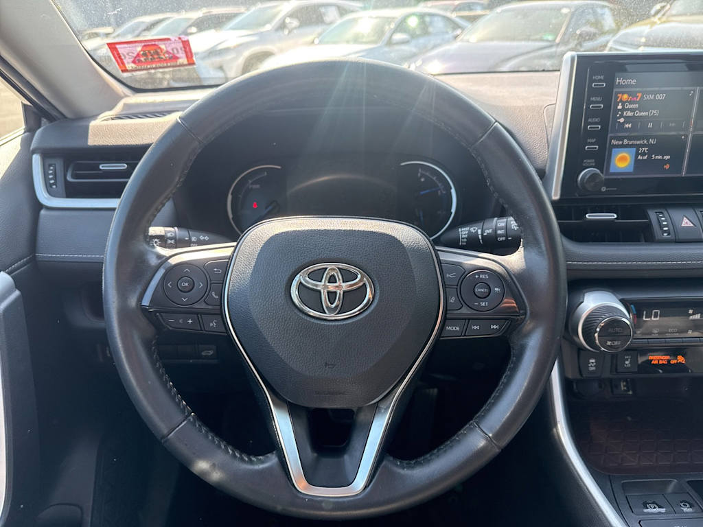 Thumbnail: 2019 Toyota RAV4 - 12