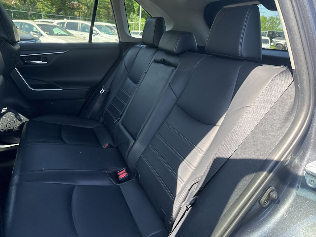 Thumbnail: 2019 Toyota RAV4 - 11