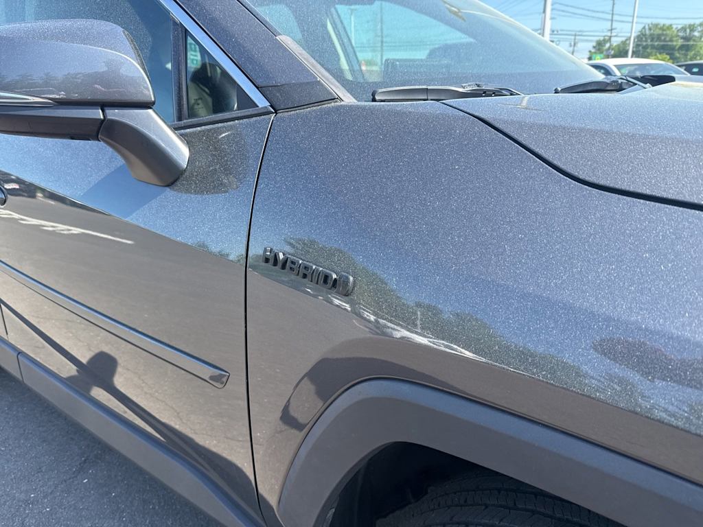 Thumbnail: 2019 Toyota RAV4 - 6