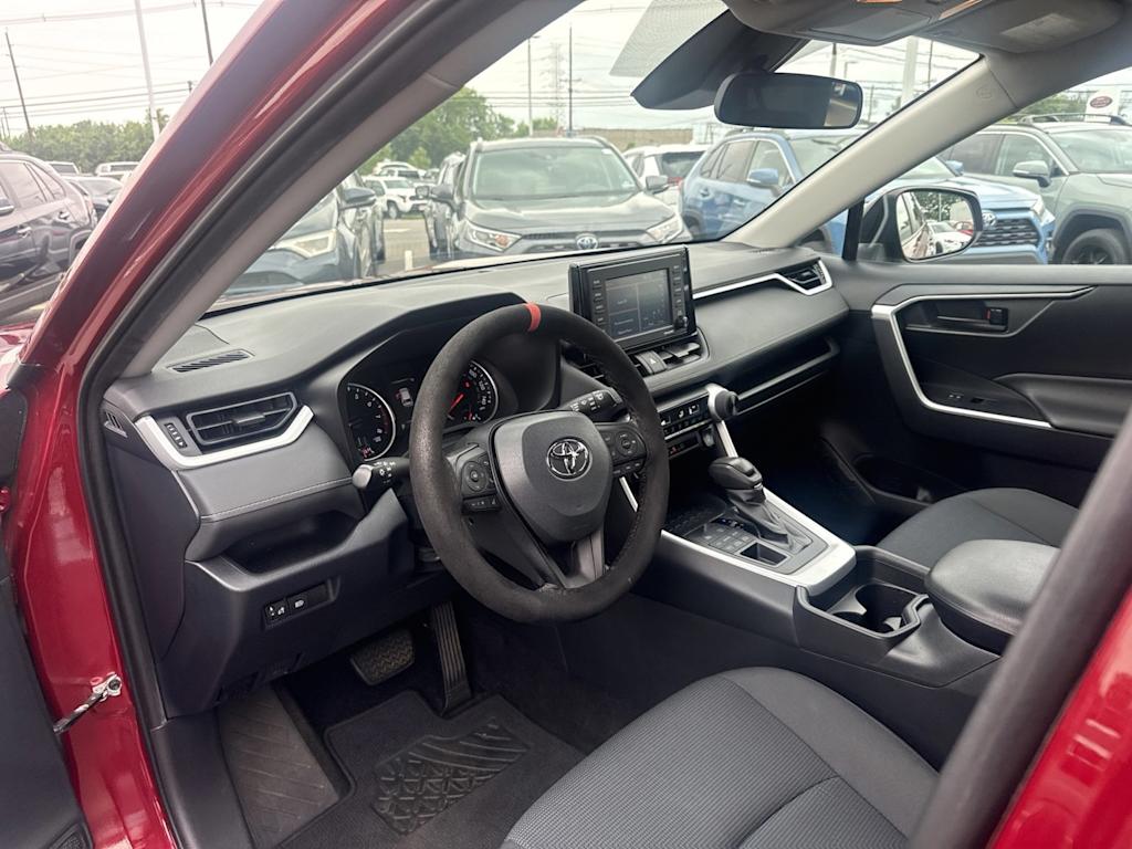 Thumbnail: 2020 Toyota RAV4 - 2