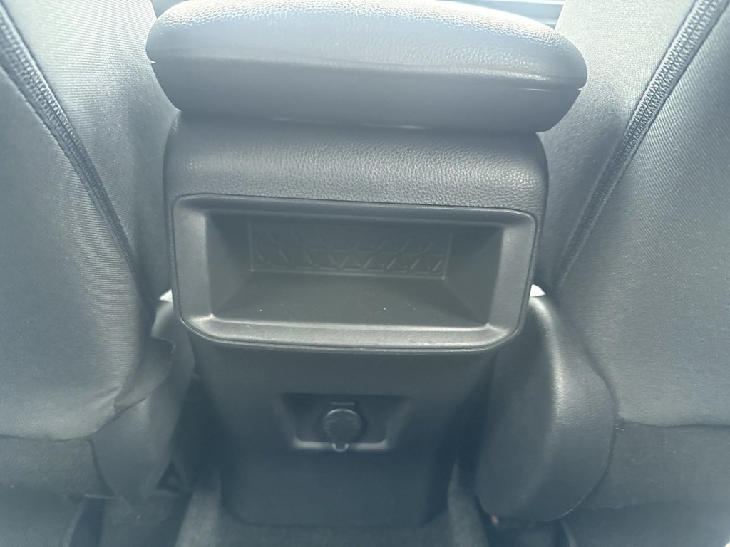 Thumbnail: 2020 Toyota RAV4 - 24
